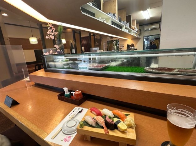 sushi bar in okinawa