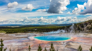 Grand Prismatic Spring best photo spots in yellowstone